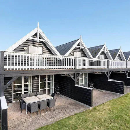 Two-Bedroom Holiday Home in Blavand * Blåvand